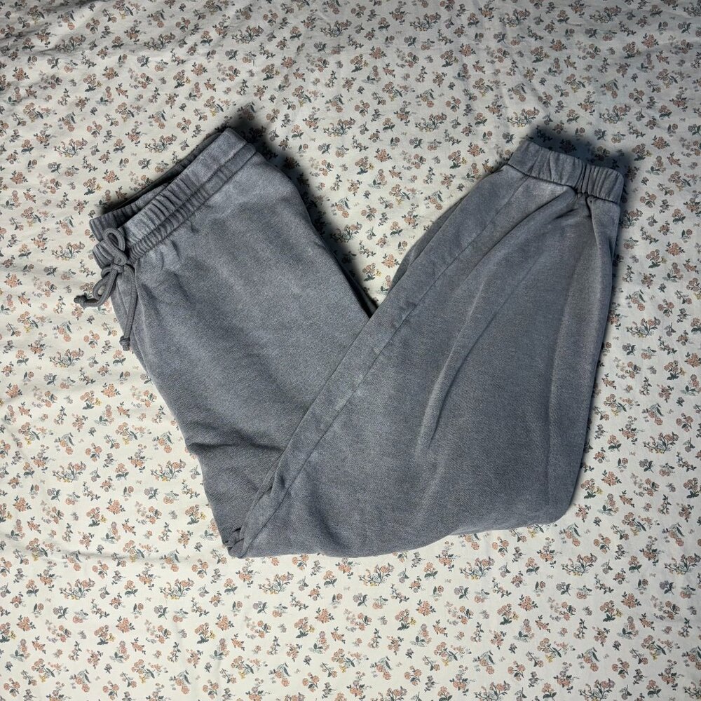 White Fable Grey Faded Jogger Sweat Pants Womens Large 27in Inseam